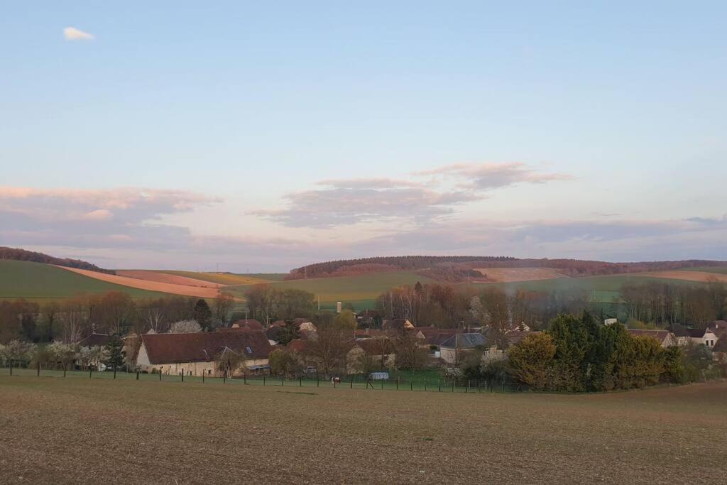 Le Bellevue A 1 H 30 De Paris Et 20 Km De Troyes Villa Estissac Exterior photo